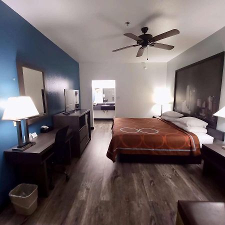 Super 8 By Wyndham Forney/East Dallas Exterior photo